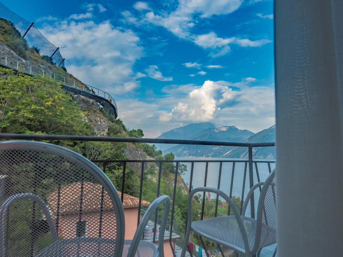 Capo Reamol 4* Limone sul Garda